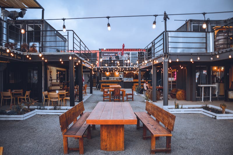 Outdoor patio seating area at Round table pizza